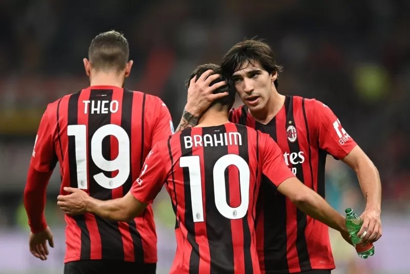 国际米兰翻盘希腊，格列兹曼惊艳四座