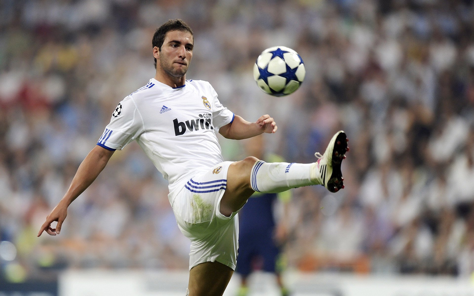 开云体育官方网站-德甲争冠夜，莫德里奇用旧神的方式写下新篇